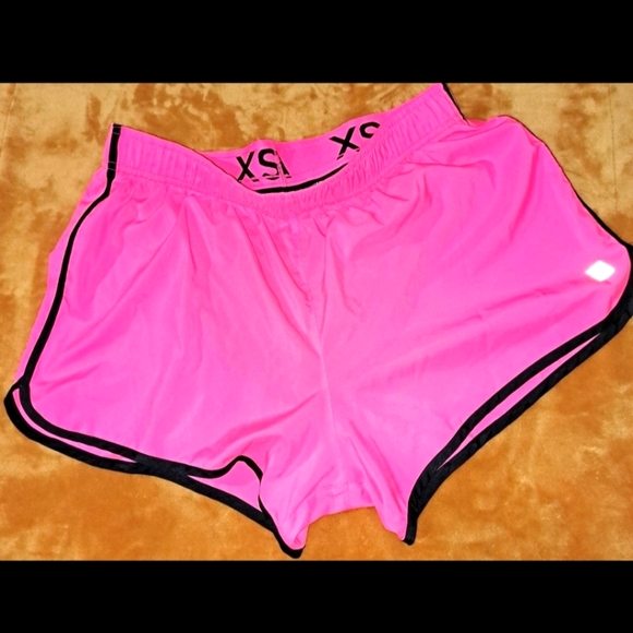 Victoria's Secret VSX Run Shorts Hot Pink The Player Size Medium - Picture 1 of 6